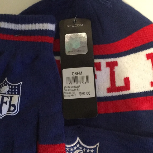 NFL Beanie and glove set One Size Fits Most - Picture 3 of 3
